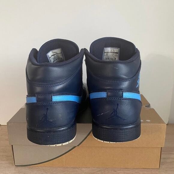 2017 Nike Air Jordan 1 Retro Mid Obsidian University Blue Men Sneakers- SZ 13 main image 6